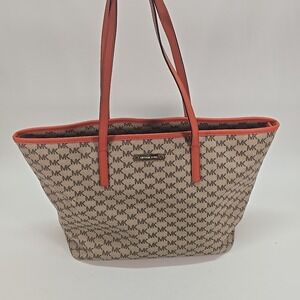 Michael Kors Logo Signature  Large Top Zip shoulder Bag Natural/Orange